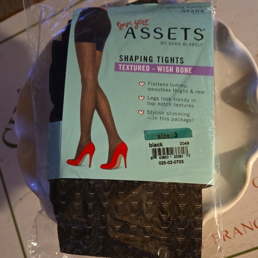 Love Your Assets By Sara Blakely Textured Wish Bone Shaping Tights Black Size 3